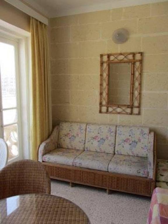 Ta' Karmni Apartment Marsalforn Bilik gambar