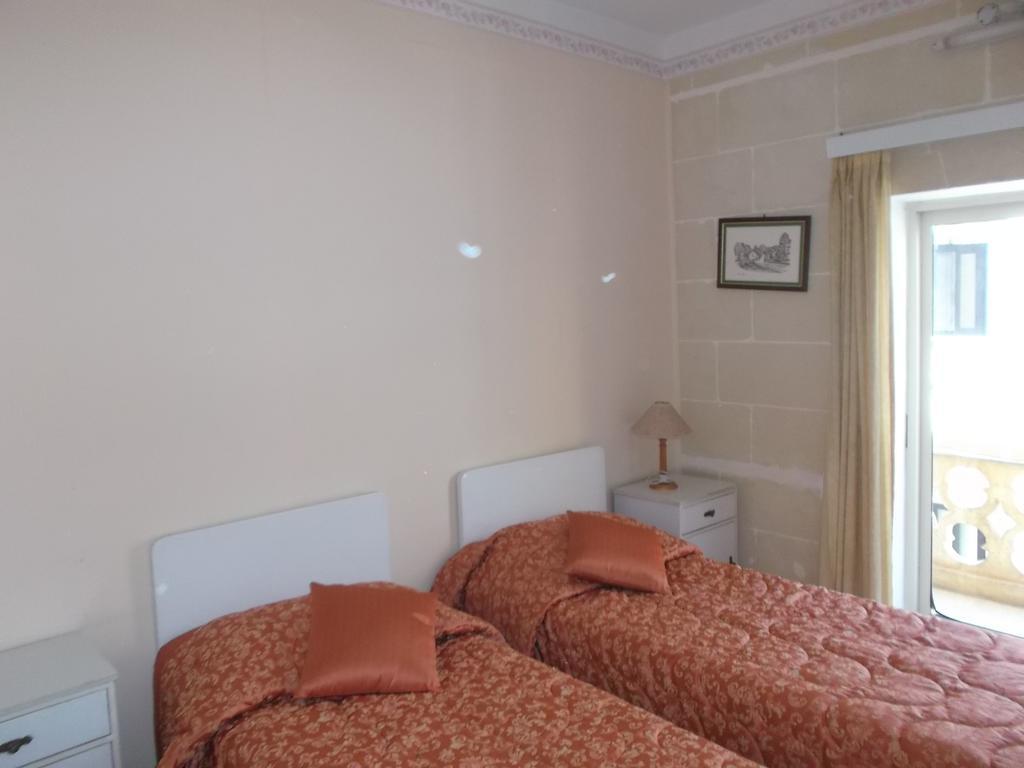 Ta' Karmni Apartment Marsalforn Bilik gambar