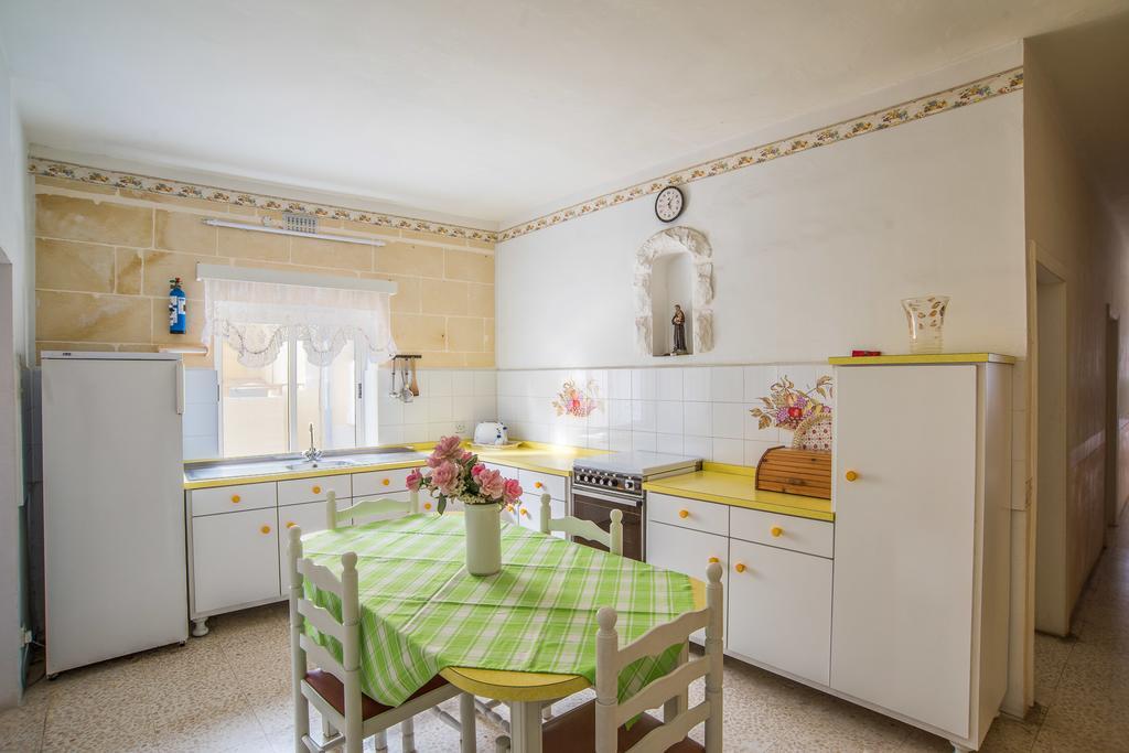 Ta' Karmni Apartment Marsalforn Luaran gambar